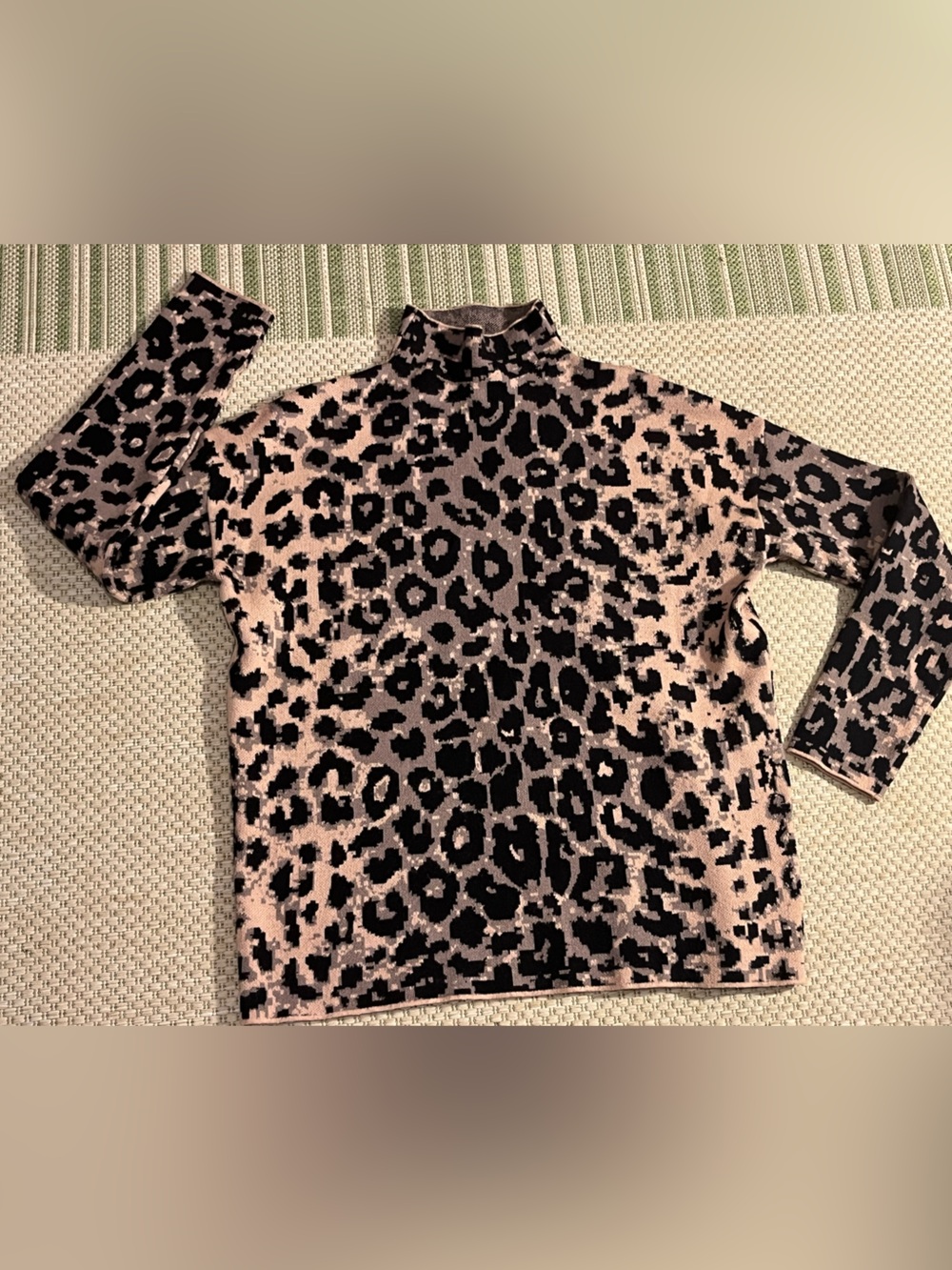 🫟2 FOR $10🫟 Nicole Miller Sweater